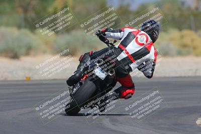 media/Sep-25-2023-Moto Forza (Mon) [[81ffa65e0a]]/B-C Group/Session 4 (Turn 2 Backside)/